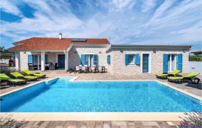 Stunning Home In Privlaka With Wifi